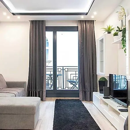 Chill 'n' Joy Boutique Apart-hotel 4*