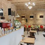 Chill 'n' Joy Boutique Apartmanhotel 4*