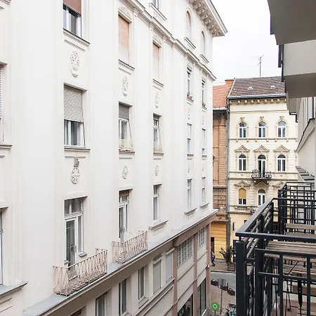 Chill 'n' Joy Boutique Aparthotel Budapest